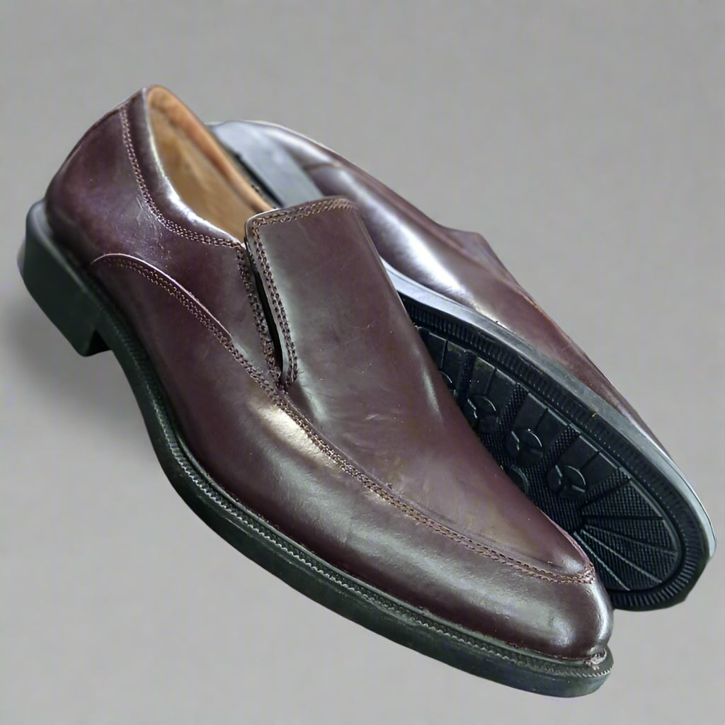 Balozi Slip-On – With respect, even simplicity looks sharp.