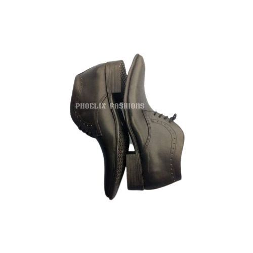 ELEGANT ETHIOPIAN LEATHER OFFICIAL BOOTS.